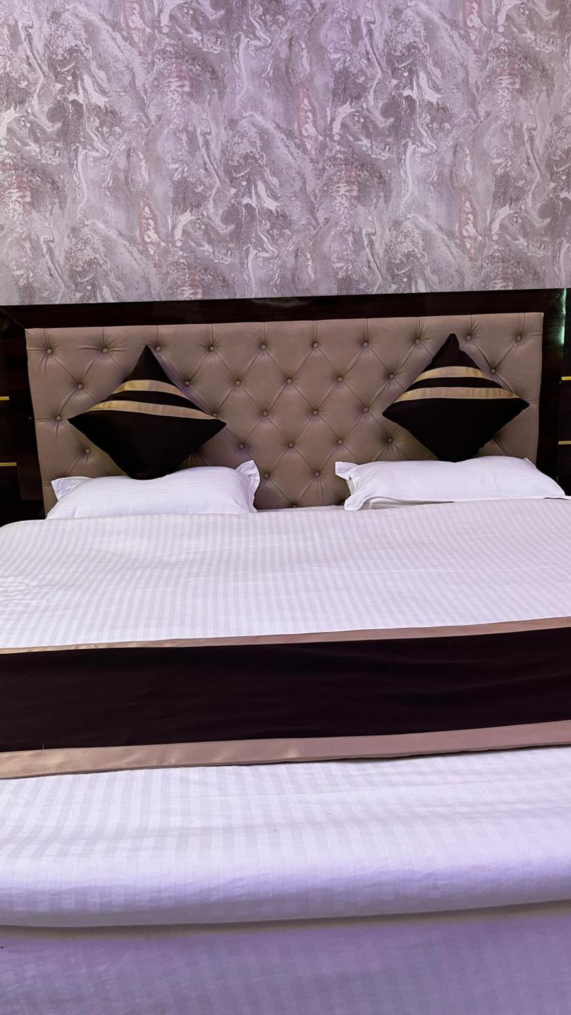 Mangalam Grand Hotel Lucknow Ngoại thất bức ảnh